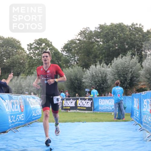 25.08.2024 - Elbe Triathlon Hamburg H.Heesch http://msf.ph/oto/6835080 25.08.2024 10:08:35 Ziel 82 meine-sportfotos.de