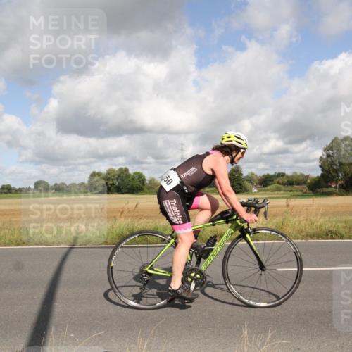 25.08.2024 - Elbe Triathlon Hamburg Fuchs,  Jonas http://msf.ph/oto/6835089 25.08.2024 10:17:32 Radfahren 550, 595, 515, 500 meine-sportfotos.de