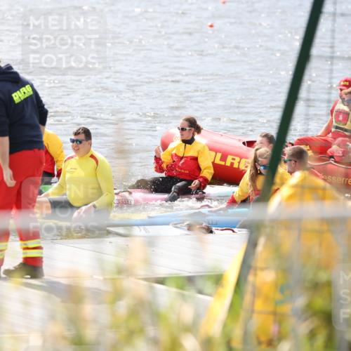 25.08.2024 - Elbe Triathlon Hamburg H.Heesch http://msf.ph/oto/6835091 25.08.2024 13:59:55 Schwimmen  meine-sportfotos.de
