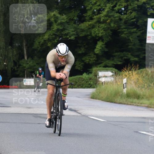 25.08.2024 - Elbe Triathlon Hamburg Fuchs,  Jonas http://msf.ph/oto/6835113 25.08.2024 08:41:29 Radfahren 76, 99, 77, 42 meine-sportfotos.de