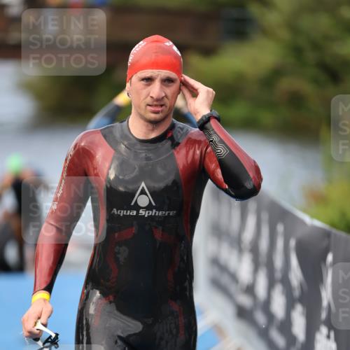 25.08.2024 - Elbe Triathlon Hamburg H.Heesch http://msf.ph/oto/6835124 25.08.2024 08:34:32 Schwimmen 35, 48, 55, 58, 83, 84, 94, 97 meine-sportfotos.de
