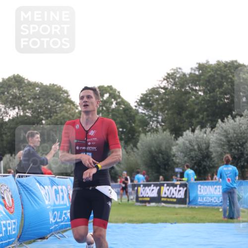 25.08.2024 - Elbe Triathlon Hamburg H.Heesch http://msf.ph/oto/6835149 25.08.2024 10:08:36 Ziel 82 meine-sportfotos.de