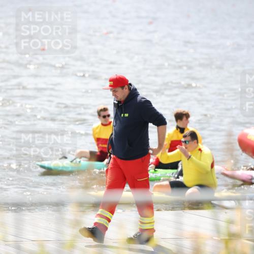 25.08.2024 - Elbe Triathlon Hamburg H.Heesch http://msf.ph/oto/6835152 25.08.2024 13:59:57 Schwimmen  meine-sportfotos.de