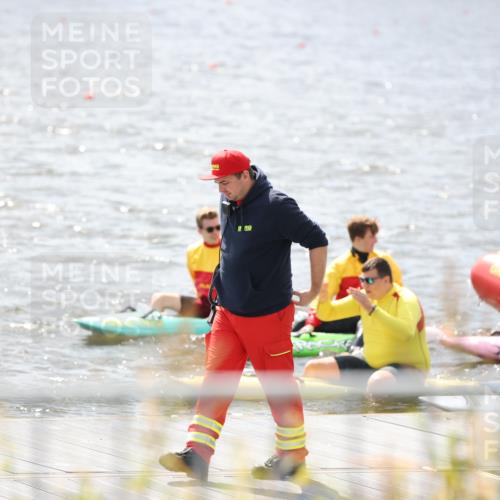 25.08.2024 - Elbe Triathlon Hamburg H.Heesch http://msf.ph/oto/6835155 25.08.2024 13:59:57 Schwimmen  meine-sportfotos.de