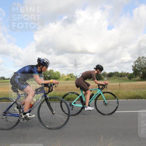25.08.2024 - Elbe Triathlon Hamburg Fuchs,  Jonas http://msf.ph/oto/6835164 25.08.2024 10:18:21 Radfahren 473, 544, 602, 276 meine-sportfotos.de