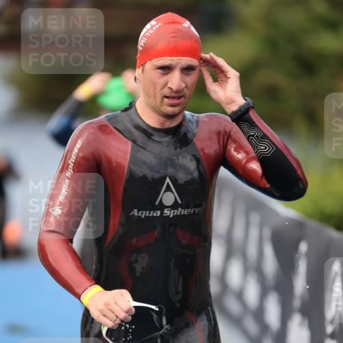 25.08.2024 - Elbe Triathlon Hamburg H.Heesch http://msf.ph/oto/6835169 25.08.2024 08:34:32 Schwimmen 35, 48, 55, 58, 83, 84, 94, 97 meine-sportfotos.de