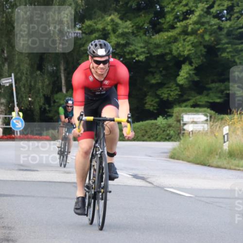 25.08.2024 - Elbe Triathlon Hamburg Fuchs,  Jonas http://msf.ph/oto/6835178 25.08.2024 08:41:32 Radfahren 99, 77, 42 meine-sportfotos.de