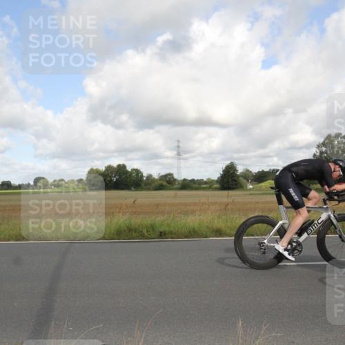 25.08.2024 - Elbe Triathlon Hamburg Fuchs,  Jonas http://msf.ph/oto/6835181 25.08.2024 10:18:27 Radfahren 473, 544, 602, 276 meine-sportfotos.de