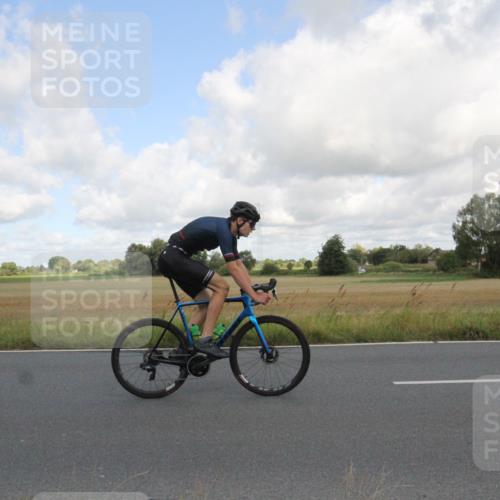 25.08.2024 - Elbe Triathlon Hamburg Fuchs,  Jonas http://msf.ph/oto/6835217 25.08.2024 10:19:23 Radfahren 475, 563, 609, 640, 658, 575, 352 meine-sportfotos.de