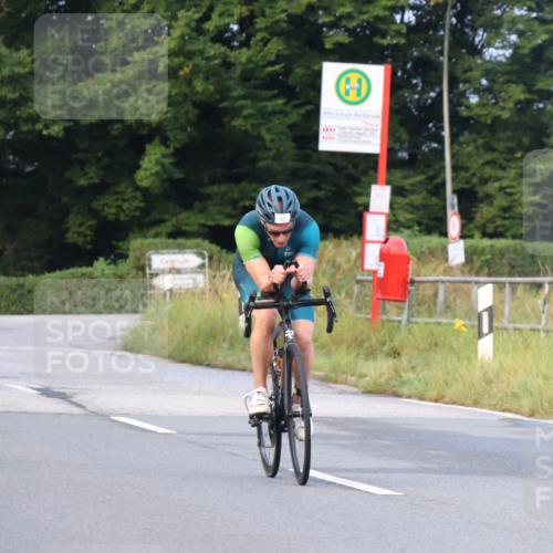 25.08.2024 - Elbe Triathlon Hamburg Fuchs,  Jonas http://msf.ph/oto/6835218 25.08.2024 08:41:35 Radfahren 99, 77, 42 meine-sportfotos.de