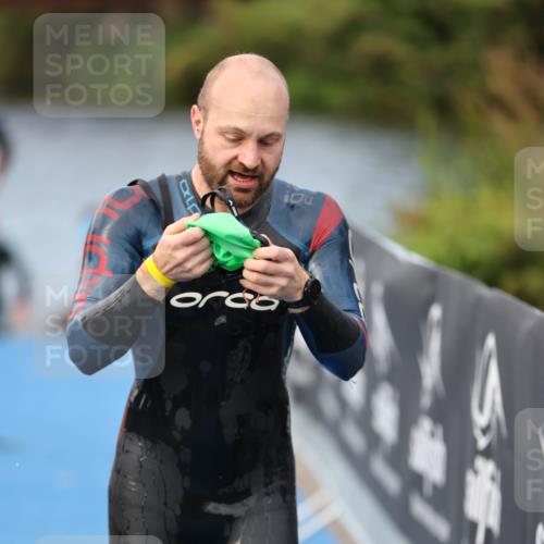 25.08.2024 - Elbe Triathlon Hamburg H.Heesch http://msf.ph/oto/6835221 25.08.2024 08:34:34 Schwimmen 35, 48, 55, 58, 83, 84, 94, 97 meine-sportfotos.de
