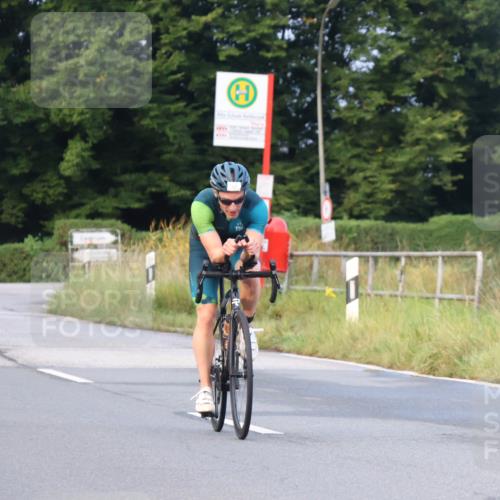 25.08.2024 - Elbe Triathlon Hamburg Fuchs,  Jonas http://msf.ph/oto/6835229 25.08.2024 08:41:35 Radfahren 99, 77, 42 meine-sportfotos.de