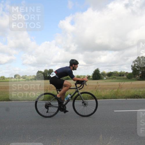 25.08.2024 - Elbe Triathlon Hamburg Fuchs,  Jonas http://msf.ph/oto/6835232 25.08.2024 10:19:24 Radfahren 475, 563, 609, 640, 658, 575, 352, 423 meine-sportfotos.de