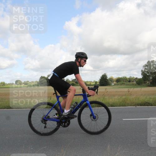 25.08.2024 - Elbe Triathlon Hamburg Fuchs,  Jonas http://msf.ph/oto/6835242 25.08.2024 10:19:26 Radfahren 475, 563, 609, 640, 658, 575, 352, 423, 581 meine-sportfotos.de