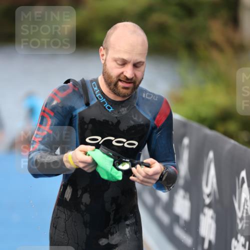 25.08.2024 - Elbe Triathlon Hamburg H.Heesch http://msf.ph/oto/6835243 25.08.2024 08:34:34 Schwimmen 35, 48, 55, 58, 83, 84, 94, 97 meine-sportfotos.de