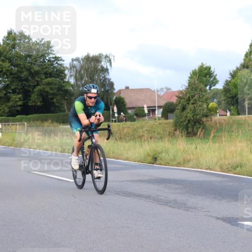 25.08.2024 - Elbe Triathlon Hamburg Fuchs,  Jonas http://msf.ph/oto/6835267 25.08.2024 08:41:36 Radfahren 77, 42 meine-sportfotos.de