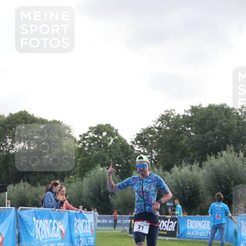 25.08.2024 - Elbe Triathlon Hamburg H.Heesch http://msf.ph/oto/6835327 25.08.2024 10:11:05 Ziel 68, 71 meine-sportfotos.de