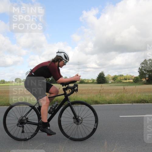 25.08.2024 - Elbe Triathlon Hamburg Fuchs,  Jonas http://msf.ph/oto/6835332 25.08.2024 10:19:56 Radfahren 594, 499, 610, 488, 483, 627, 1500, 462, 598 meine-sportfotos.de