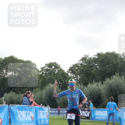 25.08.2024 - Elbe Triathlon Hamburg H.Heesch http://msf.ph/oto/6835333 25.08.2024 10:11:05 Ziel 68, 71 meine-sportfotos.de