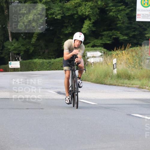 25.08.2024 - Elbe Triathlon Hamburg Fuchs,  Jonas http://msf.ph/oto/6835336 25.08.2024 08:41:46 Radfahren 105 meine-sportfotos.de