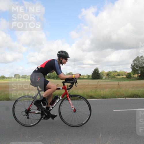25.08.2024 - Elbe Triathlon Hamburg Fuchs,  Jonas http://msf.ph/oto/6835347 25.08.2024 10:20:01 Radfahren 610, 488, 483, 627, 1500, 462, 598 meine-sportfotos.de