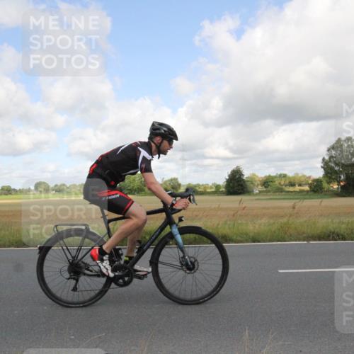 25.08.2024 - Elbe Triathlon Hamburg Fuchs,  Jonas http://msf.ph/oto/6835353 25.08.2024 10:20:02 Radfahren 488, 483, 627, 1500, 462, 598 meine-sportfotos.de