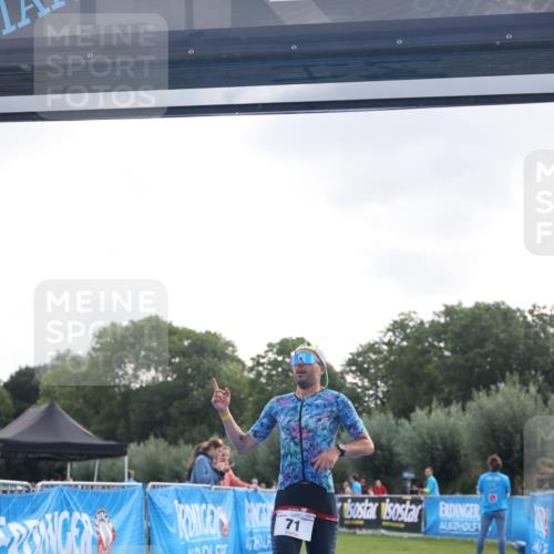 25.08.2024 - Elbe Triathlon Hamburg H.Heesch http://msf.ph/oto/6835376 25.08.2024 10:11:05 Ziel 68, 71 meine-sportfotos.de