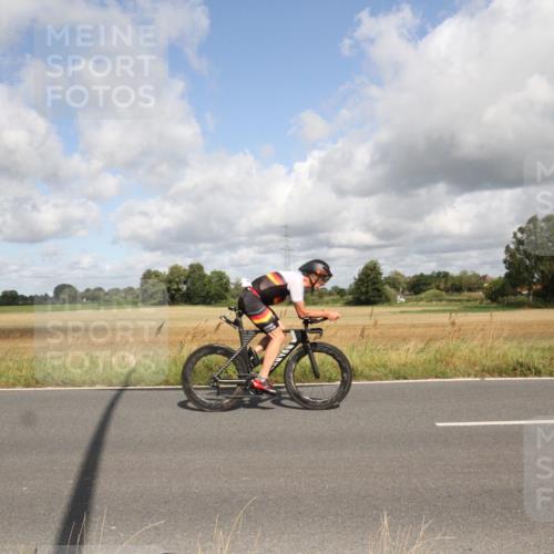 25.08.2024 - Elbe Triathlon Hamburg Fuchs,  Jonas http://msf.ph/oto/6835385 25.08.2024 10:20:16 Radfahren 621, 337, 549, 573, 451, 468, 557, 629, 526, 520 meine-sportfotos.de