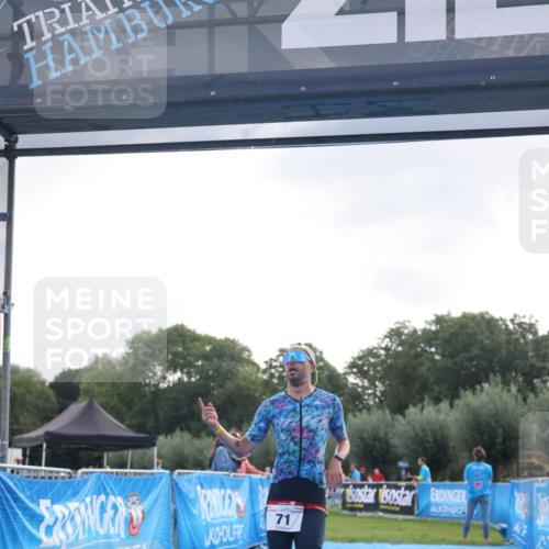 25.08.2024 - Elbe Triathlon Hamburg H.Heesch http://msf.ph/oto/6835392 25.08.2024 10:11:06 Ziel 68, 71 meine-sportfotos.de