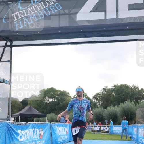 25.08.2024 - Elbe Triathlon Hamburg H.Heesch http://msf.ph/oto/6835404 25.08.2024 10:11:06 Ziel 68, 71 meine-sportfotos.de