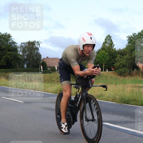 25.08.2024 - Elbe Triathlon Hamburg Fuchs,  Jonas http://msf.ph/oto/6835417 25.08.2024 08:41:48 Radfahren 105 meine-sportfotos.de