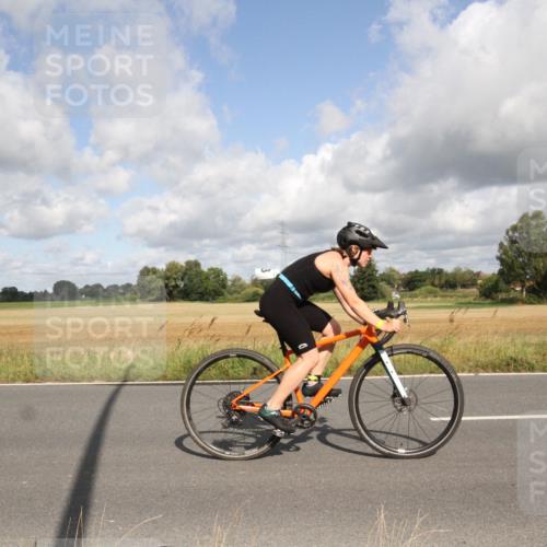 25.08.2024 - Elbe Triathlon Hamburg Fuchs,  Jonas http://msf.ph/oto/6835419 25.08.2024 10:20:26 Radfahren 526, 520, 493, 580 meine-sportfotos.de