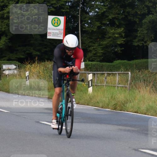25.08.2024 - Elbe Triathlon Hamburg Fuchs,  Jonas http://msf.ph/oto/6835456 25.08.2024 08:42:22 Radfahren 60 meine-sportfotos.de