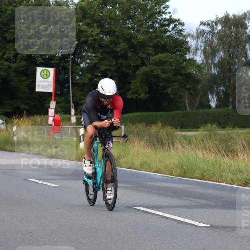 25.08.2024 - Elbe Triathlon Hamburg Fuchs,  Jonas http://msf.ph/oto/6835465 25.08.2024 08:42:23 Radfahren 60 meine-sportfotos.de