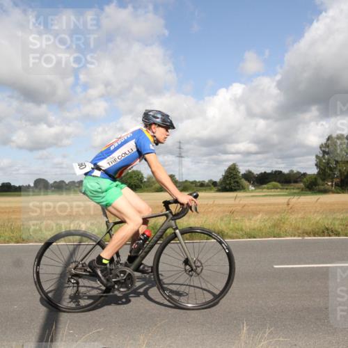 25.08.2024 - Elbe Triathlon Hamburg Fuchs,  Jonas http://msf.ph/oto/6835472 25.08.2024 10:20:55 Radfahren 361, 512, 560, 356, 617, 495, 655, 607, 350 meine-sportfotos.de