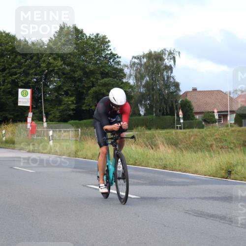 25.08.2024 - Elbe Triathlon Hamburg Fuchs,  Jonas http://msf.ph/oto/6835473 25.08.2024 08:42:23 Radfahren 60 meine-sportfotos.de
