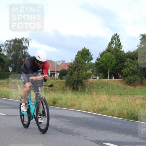 25.08.2024 - Elbe Triathlon Hamburg Fuchs,  Jonas http://msf.ph/oto/6835482 25.08.2024 08:42:23 Radfahren 60 meine-sportfotos.de