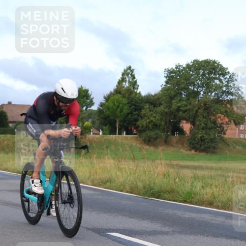 25.08.2024 - Elbe Triathlon Hamburg Fuchs,  Jonas http://msf.ph/oto/6835487 25.08.2024 08:42:23 Radfahren 60 meine-sportfotos.de