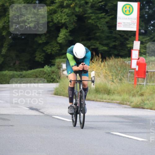 25.08.2024 - Elbe Triathlon Hamburg Fuchs,  Jonas http://msf.ph/oto/6835520 25.08.2024 08:42:49 Radfahren 48, 61 meine-sportfotos.de