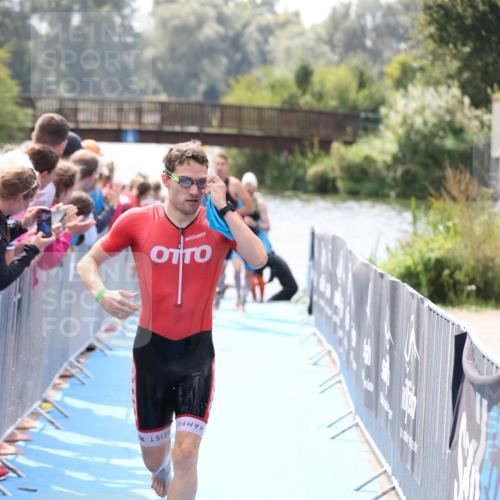 25.08.2024 - Elbe Triathlon Hamburg H.Heesch http://msf.ph/oto/6835540 25.08.2024 14:04:29 Schwimmen 3, 5, 11, 12, 21, 24, 27 meine-sportfotos.de