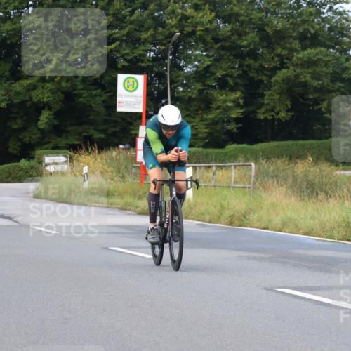 25.08.2024 - Elbe Triathlon Hamburg Fuchs,  Jonas http://msf.ph/oto/6835547 25.08.2024 08:42:49 Radfahren 48, 61 meine-sportfotos.de