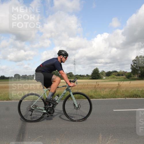 25.08.2024 - Elbe Triathlon Hamburg Fuchs,  Jonas http://msf.ph/oto/6835548 25.08.2024 10:21:11 Radfahren 619, 344, 647, 639, 583, 632, 592, 273 meine-sportfotos.de