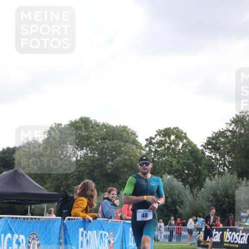 25.08.2024 - Elbe Triathlon Hamburg H.Heesch http://msf.ph/oto/6835565 25.08.2024 10:12:46 Ziel 48 meine-sportfotos.de