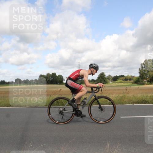 25.08.2024 - Elbe Triathlon Hamburg Fuchs,  Jonas http://msf.ph/oto/6835570 25.08.2024 10:21:17 Radfahren 639, 583, 632, 592, 273, 569, 659 meine-sportfotos.de