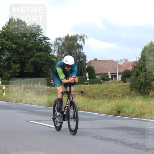 25.08.2024 - Elbe Triathlon Hamburg Fuchs,  Jonas http://msf.ph/oto/6835572 25.08.2024 08:42:50 Radfahren 48, 61 meine-sportfotos.de