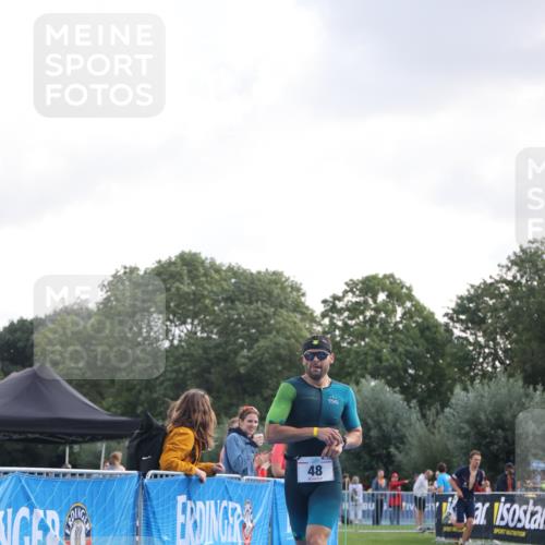 25.08.2024 - Elbe Triathlon Hamburg H.Heesch http://msf.ph/oto/6835573 25.08.2024 10:12:46 Ziel 48 meine-sportfotos.de