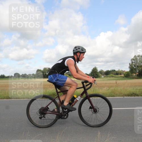 25.08.2024 - Elbe Triathlon Hamburg Fuchs,  Jonas http://msf.ph/oto/6835574 25.08.2024 10:21:22 Radfahren 273, 569, 659, 556, 613 meine-sportfotos.de