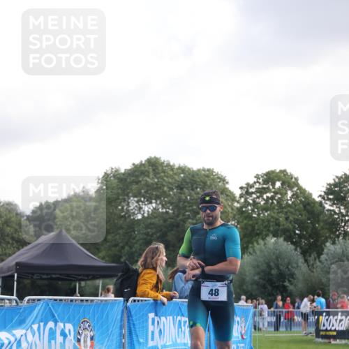 25.08.2024 - Elbe Triathlon Hamburg H.Heesch http://msf.ph/oto/6835578 25.08.2024 10:12:46 Ziel 48 meine-sportfotos.de