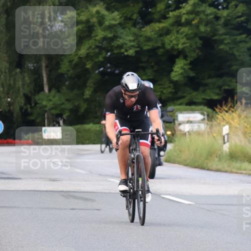 25.08.2024 - Elbe Triathlon Hamburg Fuchs,  Jonas http://msf.ph/oto/6835590 25.08.2024 08:42:54 Radfahren 48, 61, 52 meine-sportfotos.de