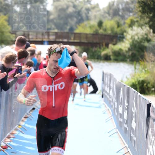 25.08.2024 - Elbe Triathlon Hamburg H.Heesch http://msf.ph/oto/6835594 25.08.2024 14:04:29 Schwimmen 3, 5, 11, 12, 21, 24, 27 meine-sportfotos.de